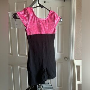 Great condition! Jacques Moret Girls Short Sleeves/Shorts Leotard.Size YM (8/10)